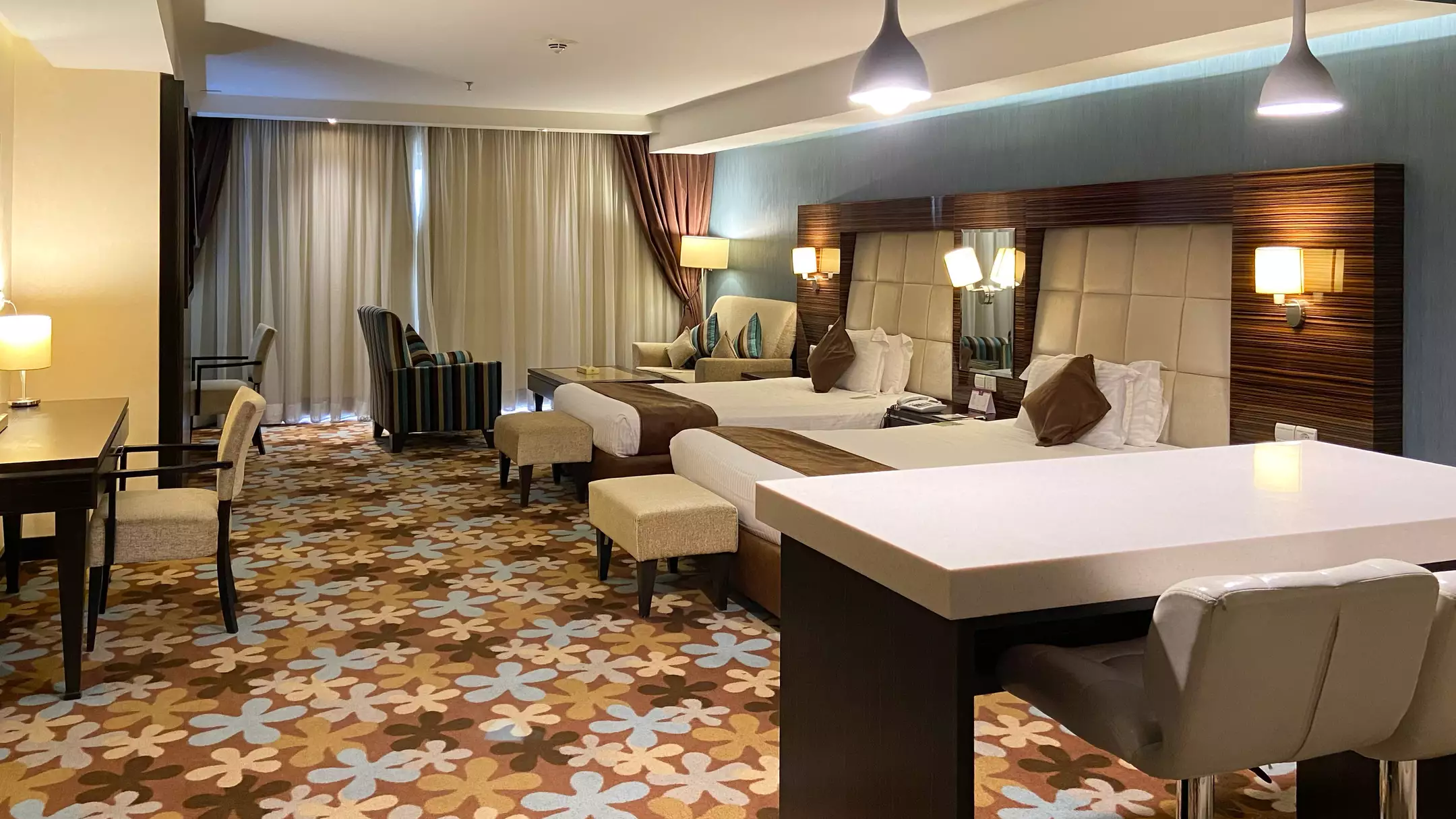 Alibaba https://cdn.alibaba.ir/ostorage/hotel-accommodation-images/688f87baa1e6f83605b7db8f_تویین تراس دار (2).webp